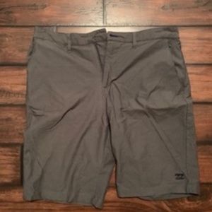 Men's Billabong Shorts Size 34 - Gray